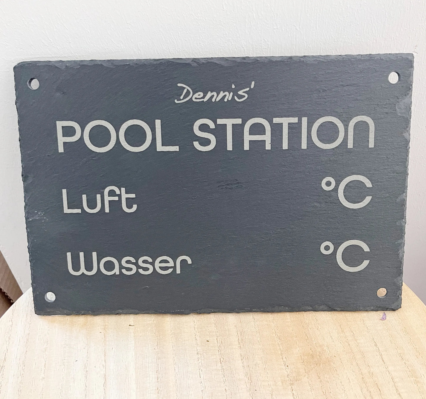 POOL STATION - personalisiertes Schieferschild für den eigenen Spa-Bereich - Jeske Design