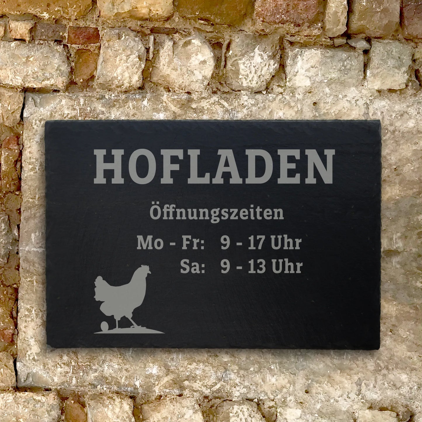 Schieferschild 30 x 20 cm oder 40 x 30 cm mit dem Motiv stilisiertes Hund und Schriftzug z.B. Hofladen oder Eierverkauf mit Öffnungszeiten als Hofladenschild oder Öffnungszeitenschild für den landwirtschaftlichen Verkauf. Dekoratives Schild indviduell anpassbar.