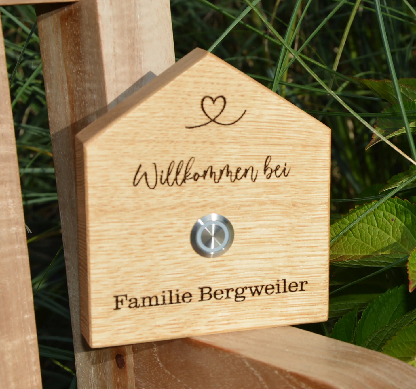 Holz Klingelschild aus EICHE - Motiv HAUSFORM - Jeske Design