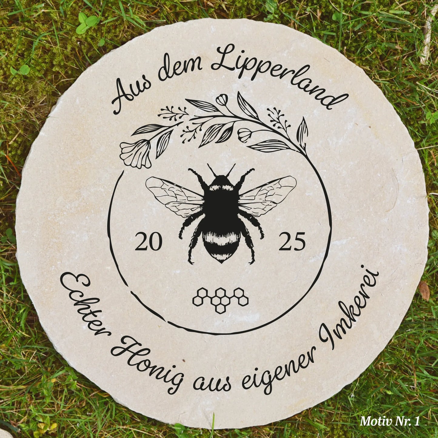 Imkerei-Schild aus Sandstein ø 30 cm – personalisiertes Bienenhonigmotiv - Jeske Design