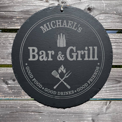 BAR &amp; GRILL - plaque ronde en ardoise personnalisée pour le coin BBQ