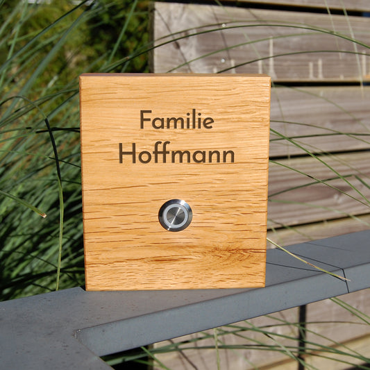 HOFFMANN - personalisiertes Klingelschild aus EICHE