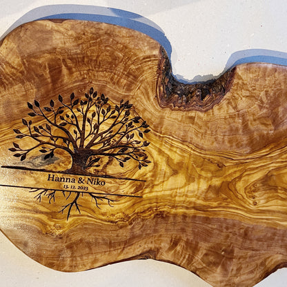 TREE OF LIFE - personalized engraving on an olive wood board