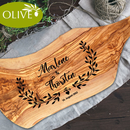 HEART RING - personalized engraving on an olive wood board