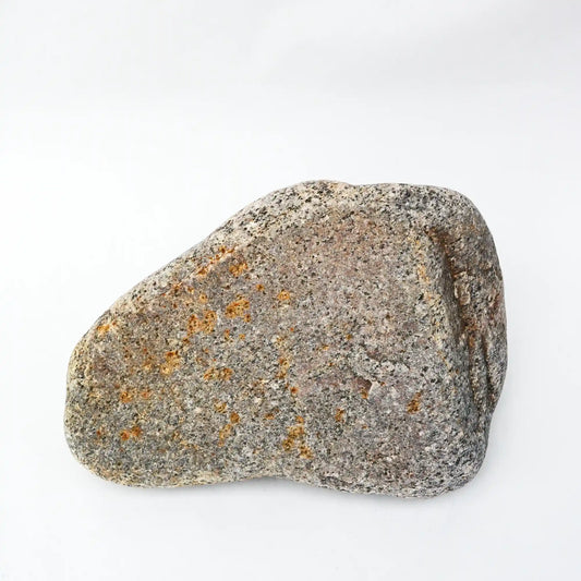 Naturstein Findling als Tiergrabstein für Hund & Katze - Stein Nr Z-4 ca. 25 cm Länge mit Schriften- und Motivauswahl - Gravur kann eingefärbt werden in schwarz, weiß, kupferbraun oder silbergrau - Jeske Design